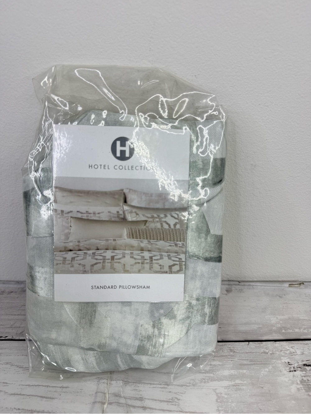 Hotel Collection Saige and Cream Standard Pillow Sham 1 pillowcase